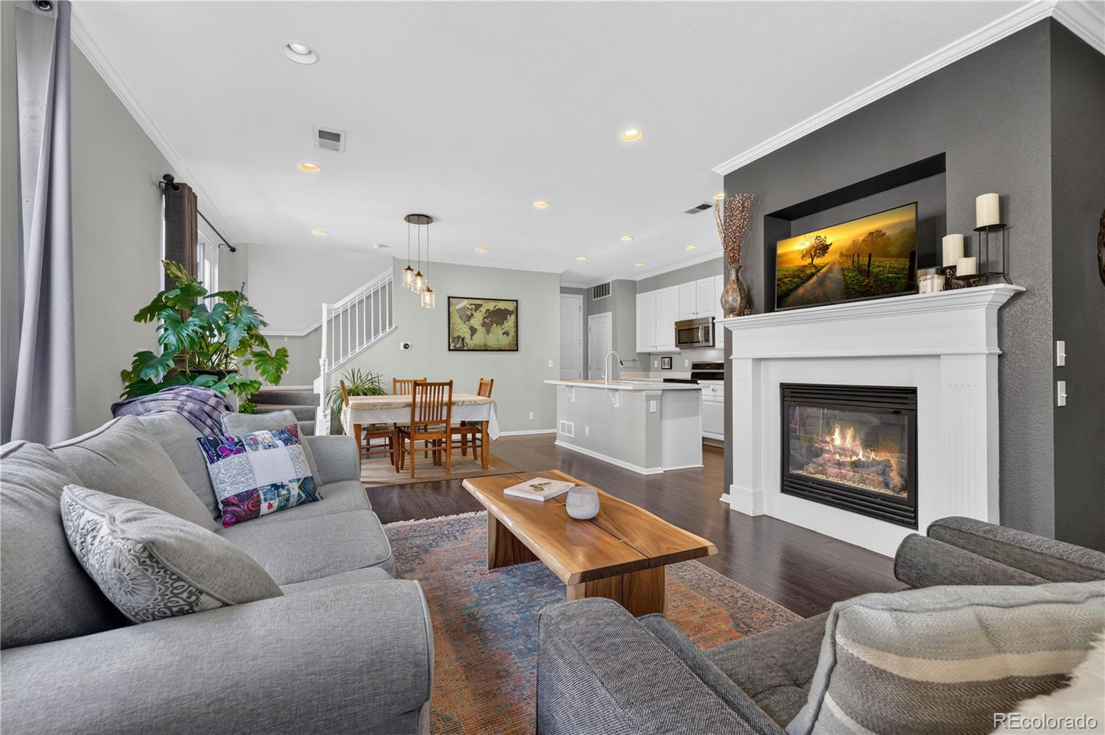 3444 Valentia Street