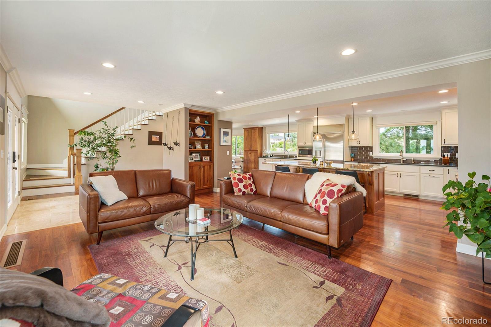 15985 W 77th Place