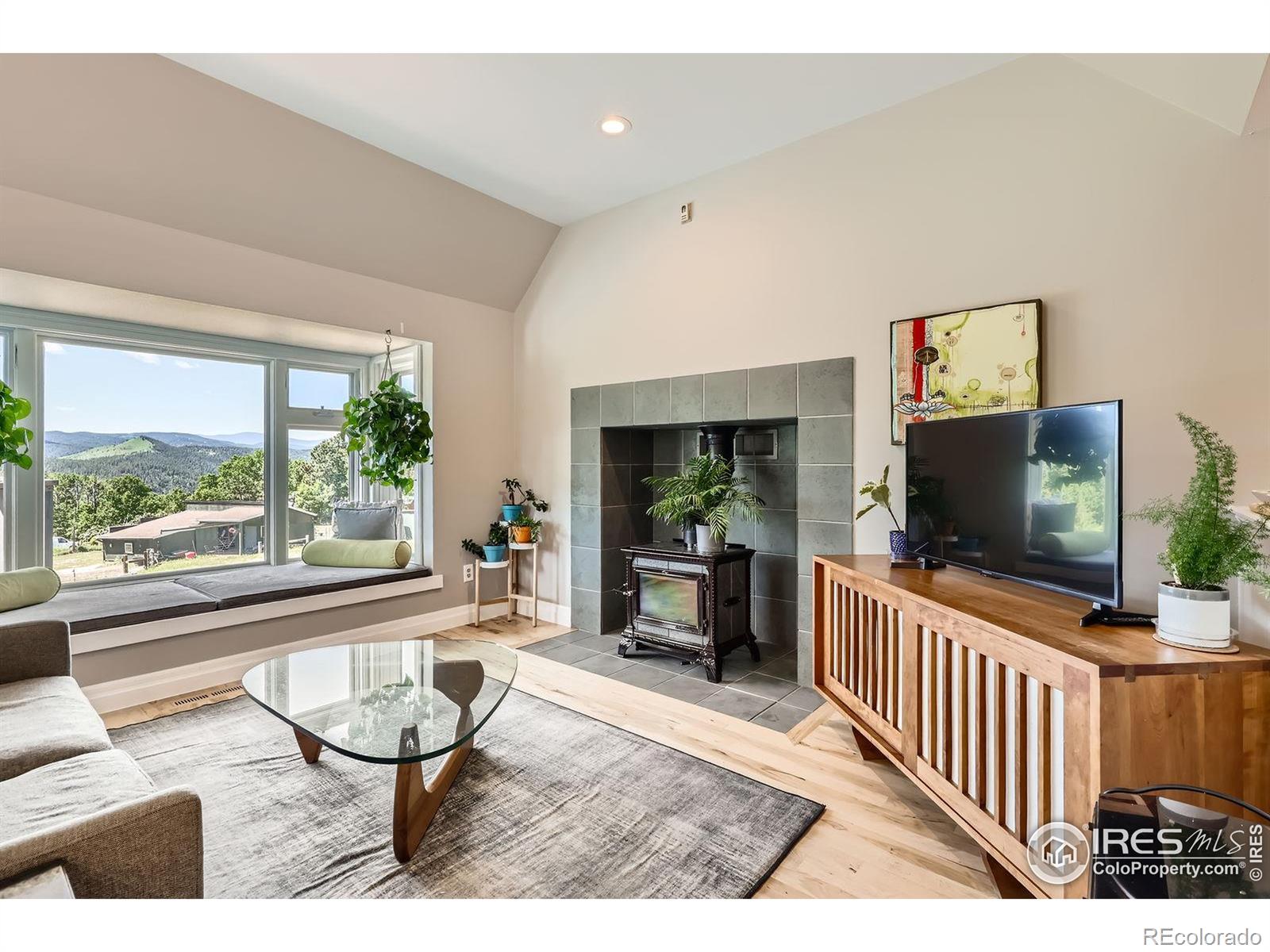 4815 Sugarloaf Road