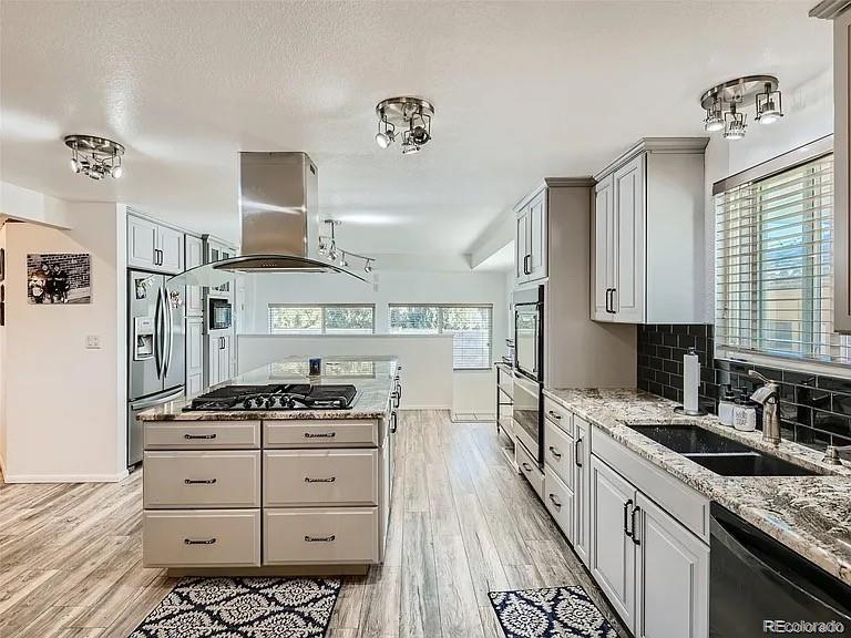 9910 Ammons Circle, Westminster, CO, 80021 3 9910 Ammons Circle