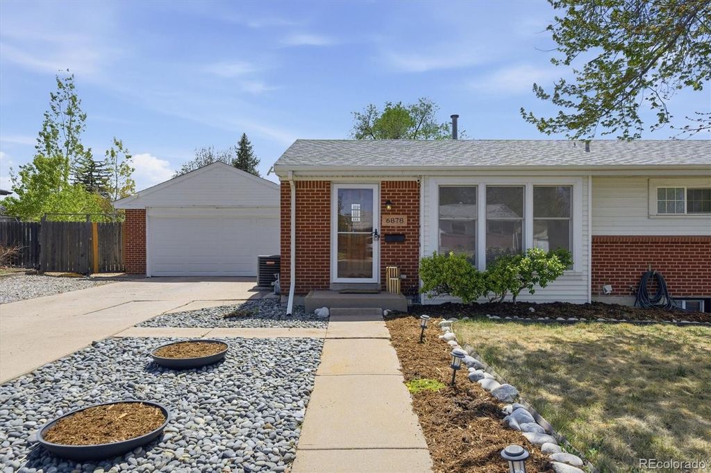 Photo of 6878 S Birch Way, Centennial, CO 80122 (MLS # 6821646)
