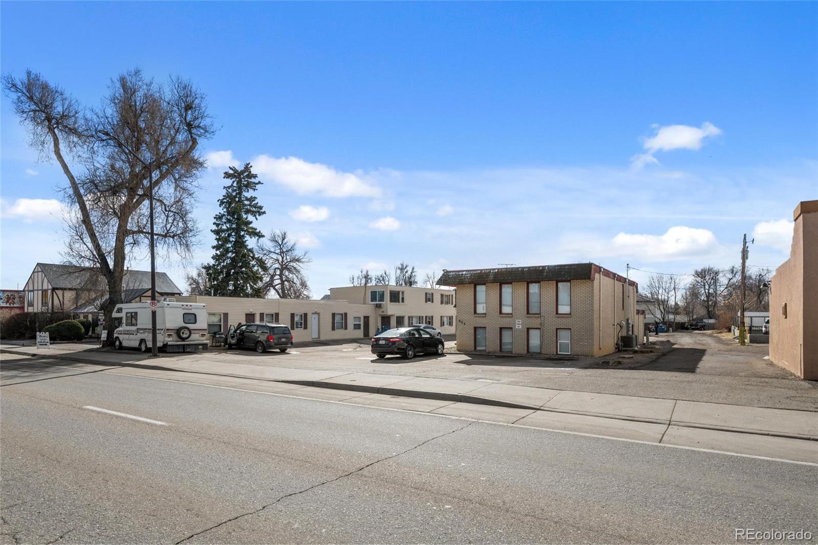 604-606 E Eisenhower Boulevard