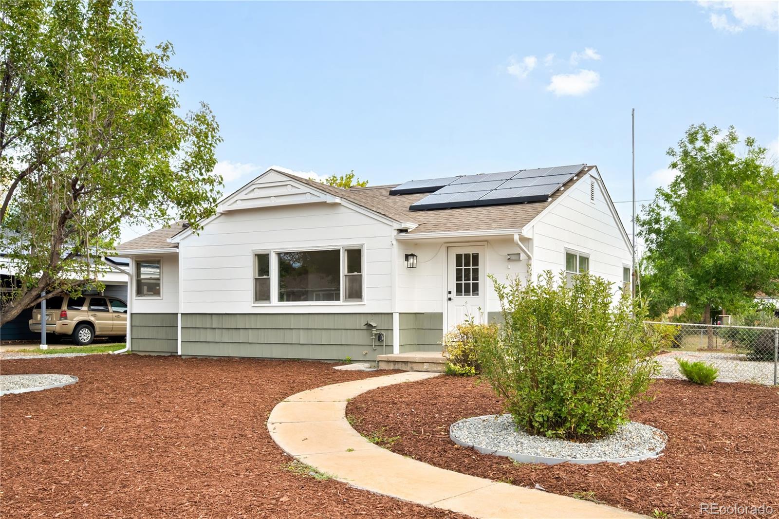 1392 S Raleigh Street