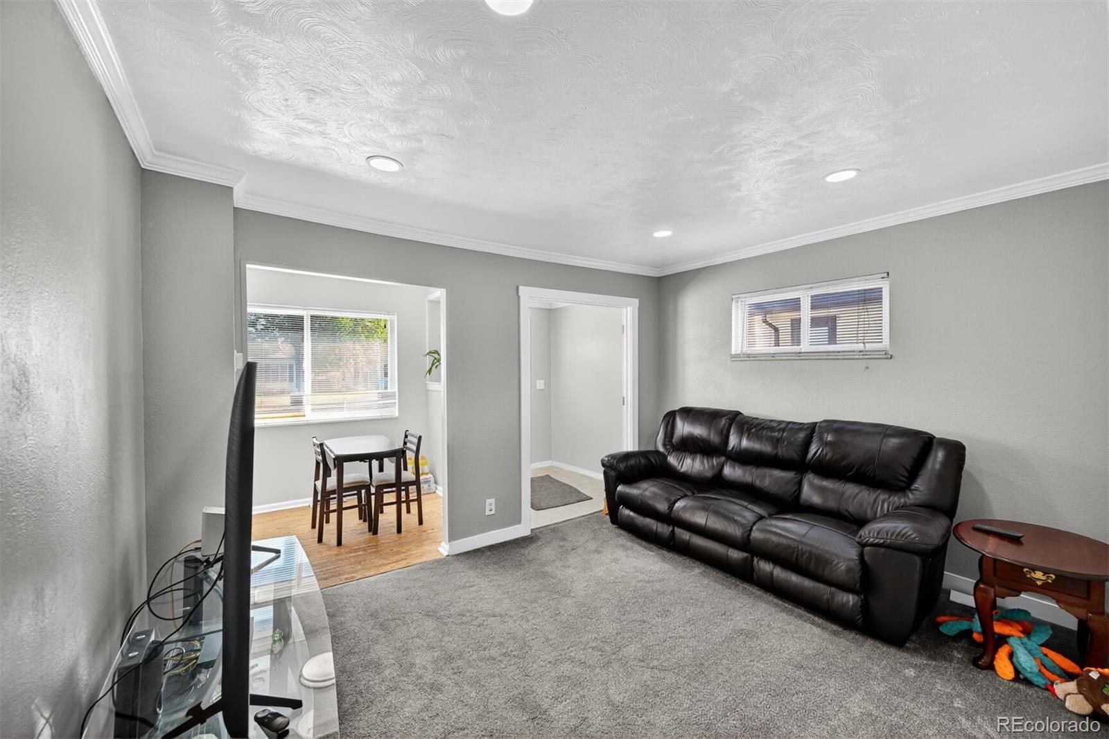 4127 S Logan Street, Englewood, CO, 80113 3 4127 S Logan Street