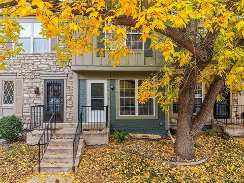 Photo of 2701 E Nichols Circle, Centennial, CO 80122 (MLS # 2283627)