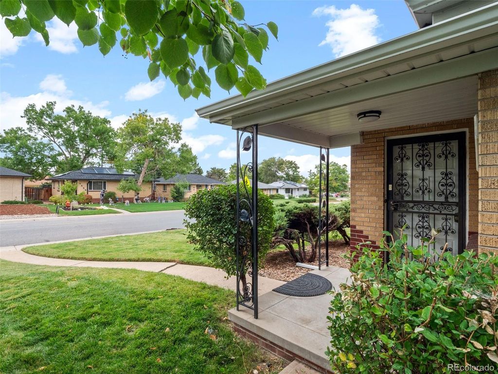 Photo of 3550 Holly Street, Denver, CO 80207 (MLS # 2177928)