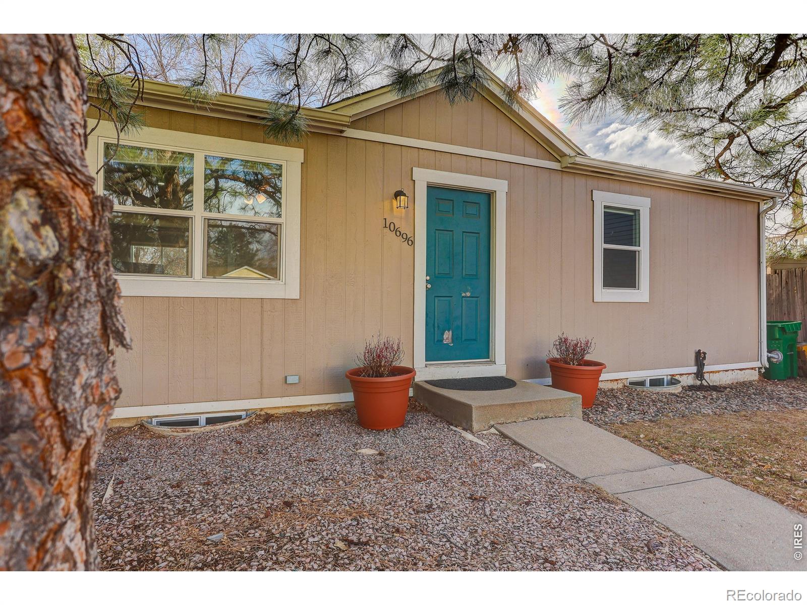 10696 Newcombe Street