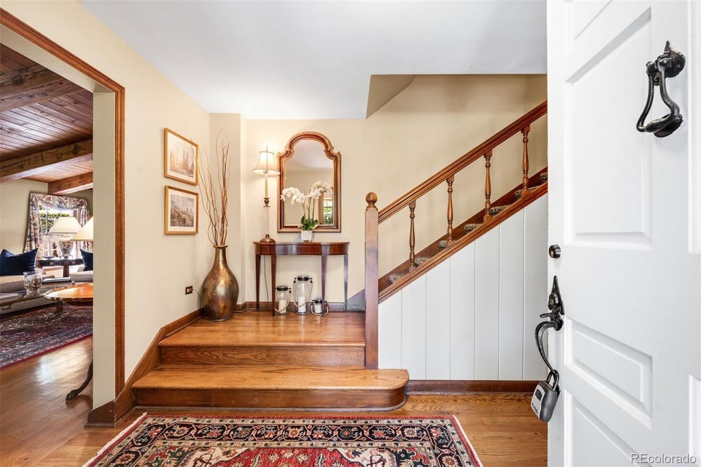 Photo of 3 Vista Road, Cherry Hills Village, CO 80113 (MLS # 1548867)