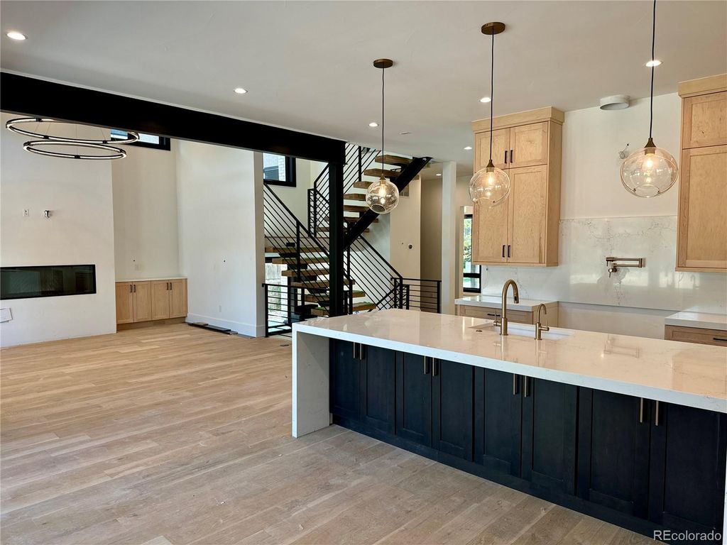 Photo of 2442 S Saint Paul Street, Denver, CO 80210 (MLS # 7220364)