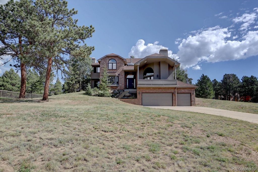 Photo of 25924 Gateway Drive, Golden, CO 80401 (MLS # 8679842)