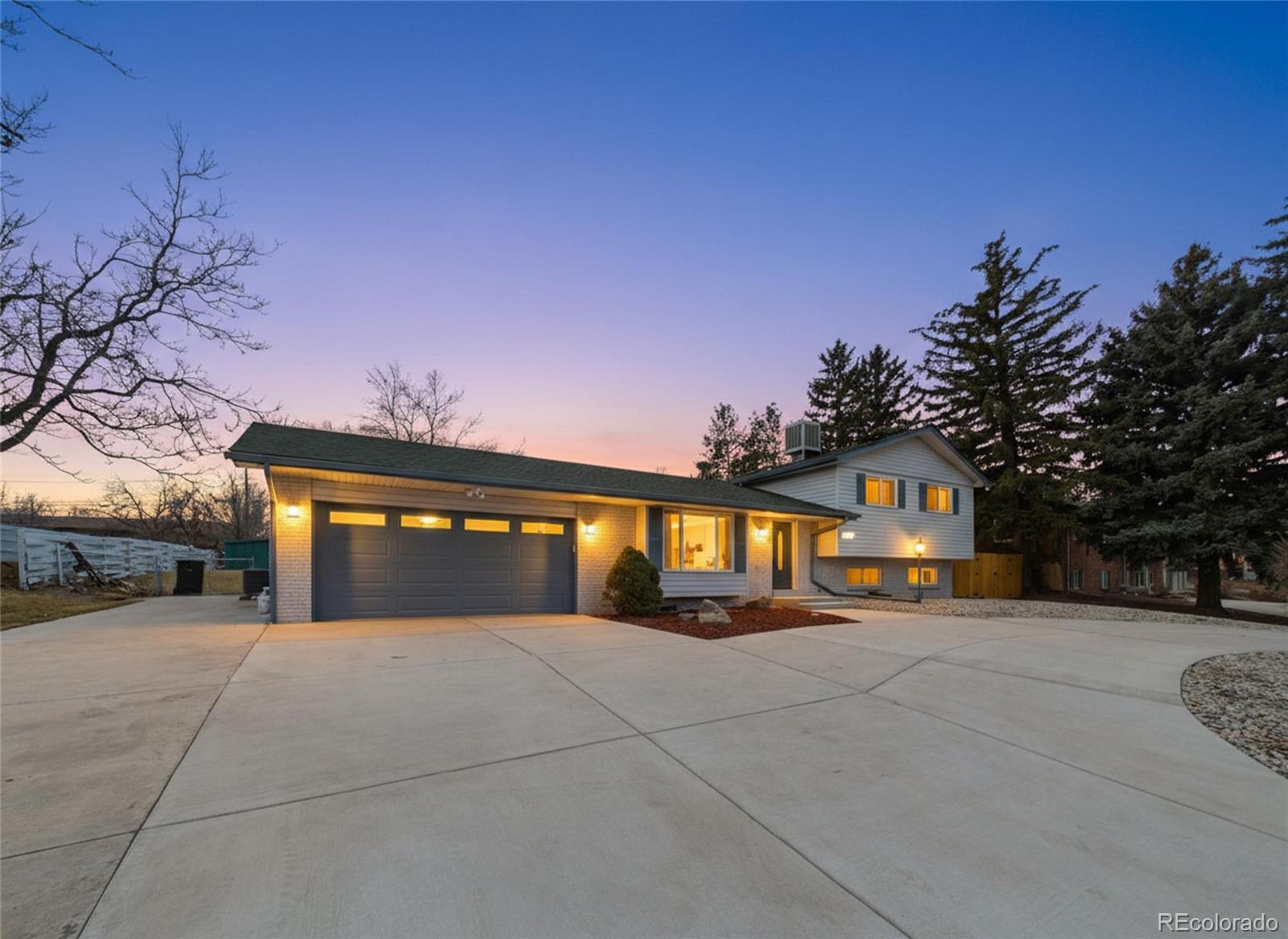 11310 W Center Avenue