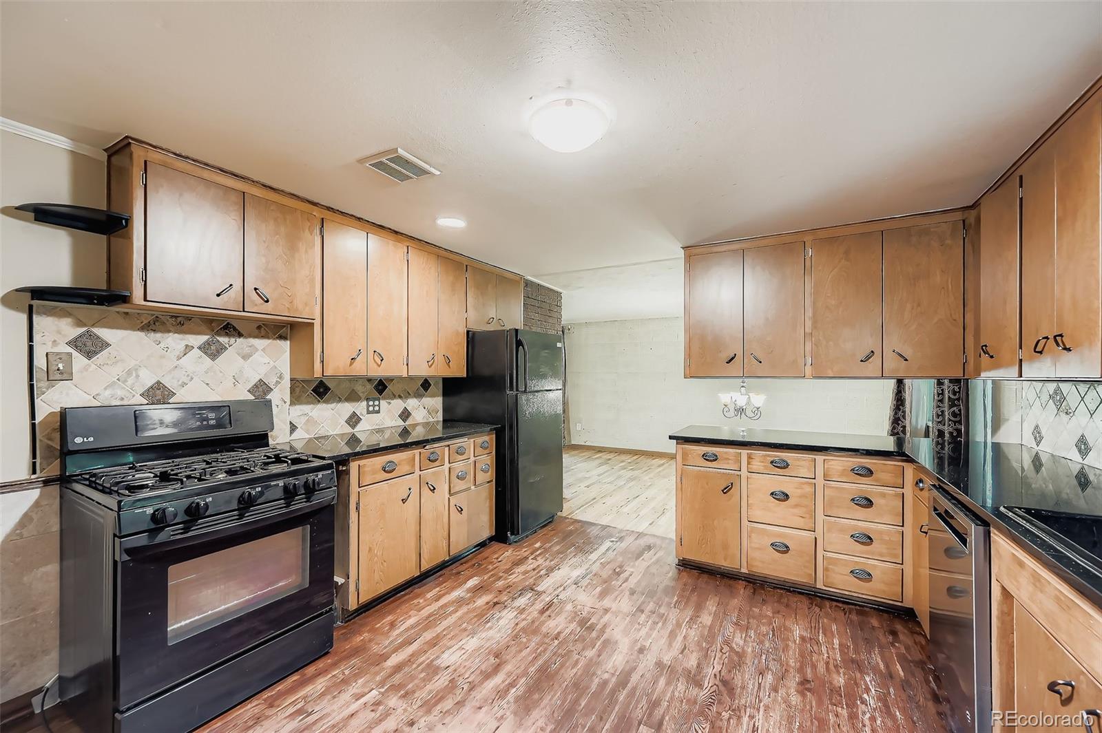 1247 Lincoln Street, Longmont, CO, 80501 2 1247 Lincoln Street