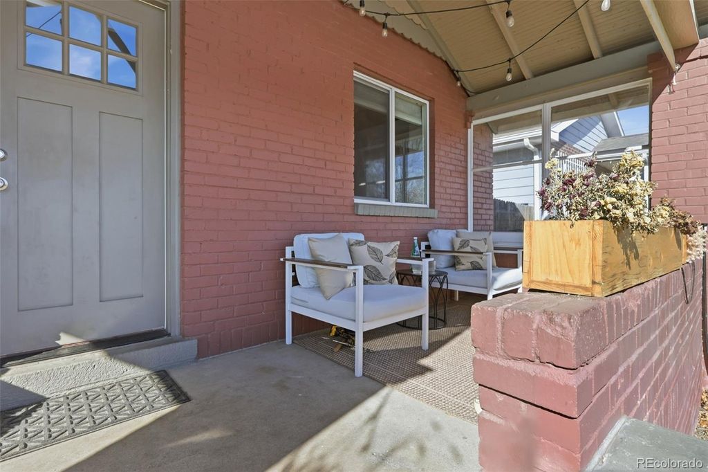 Photo of 2737 N Elizabeth Street, Denver, CO 80205 (MLS # 6559210)