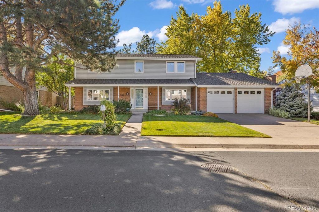 Photo of 8300 E Hinsdale Avenue, Centennial, CO 80112 (MLS # 3121224)