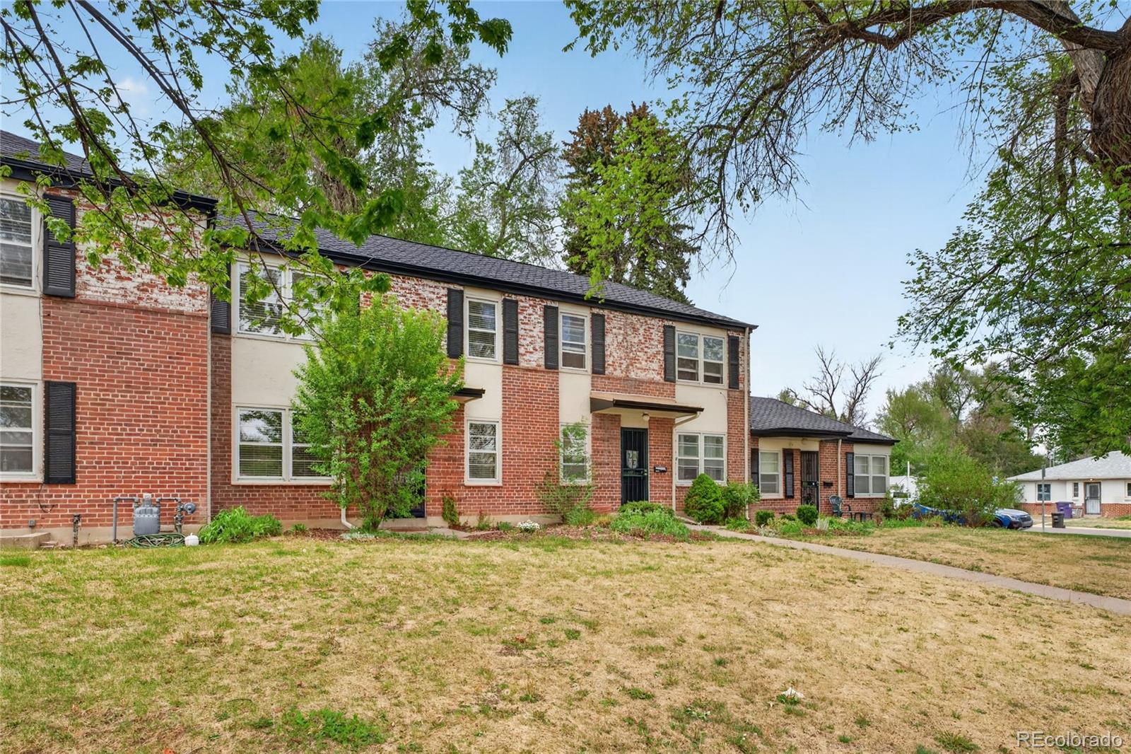 1165 Krameria Street