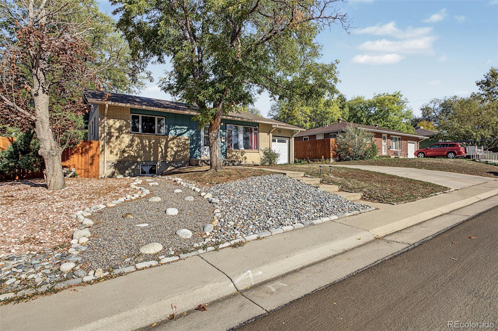 3765 W Eastman Avenue