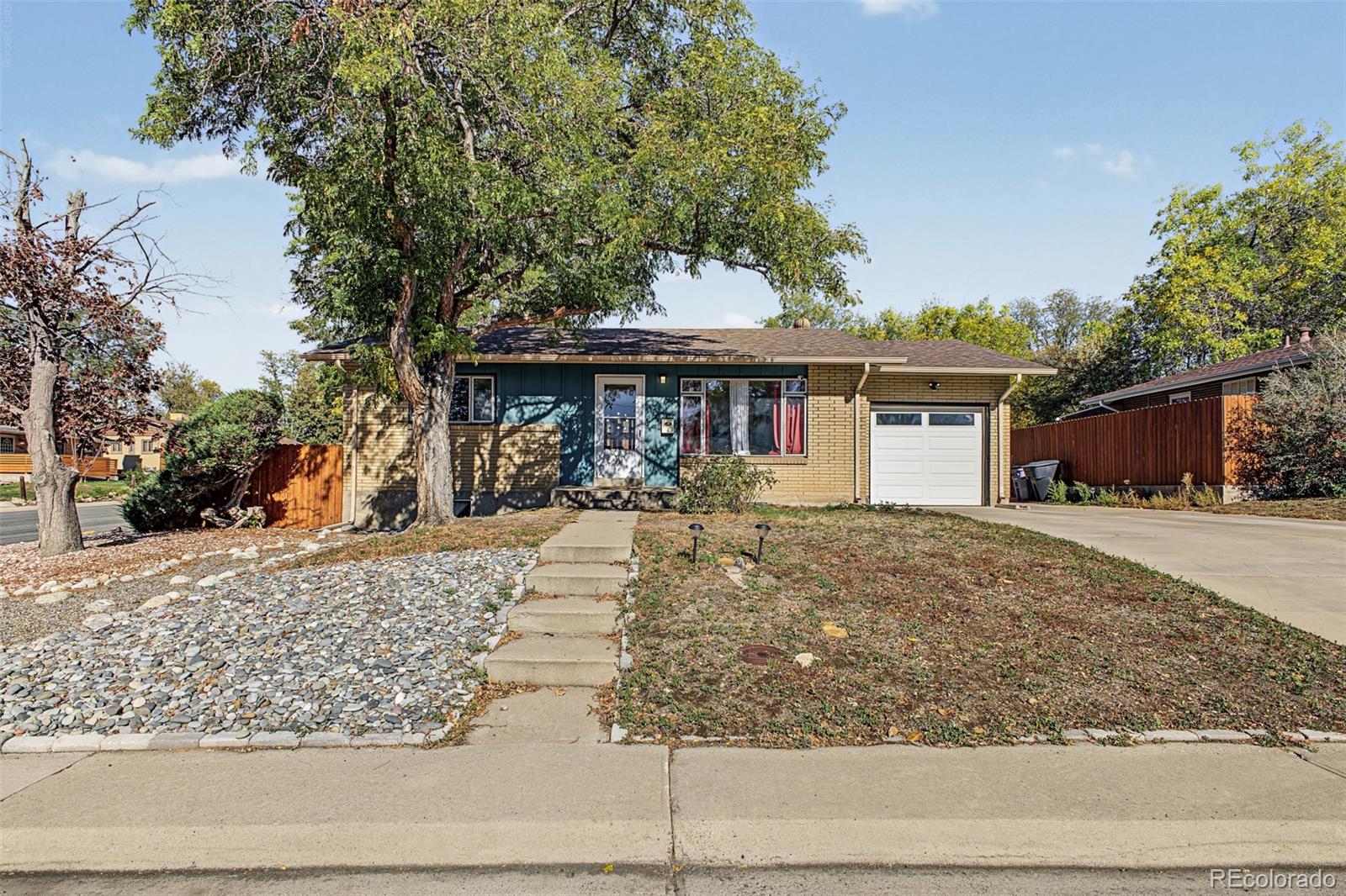 3765 W Eastman Avenue