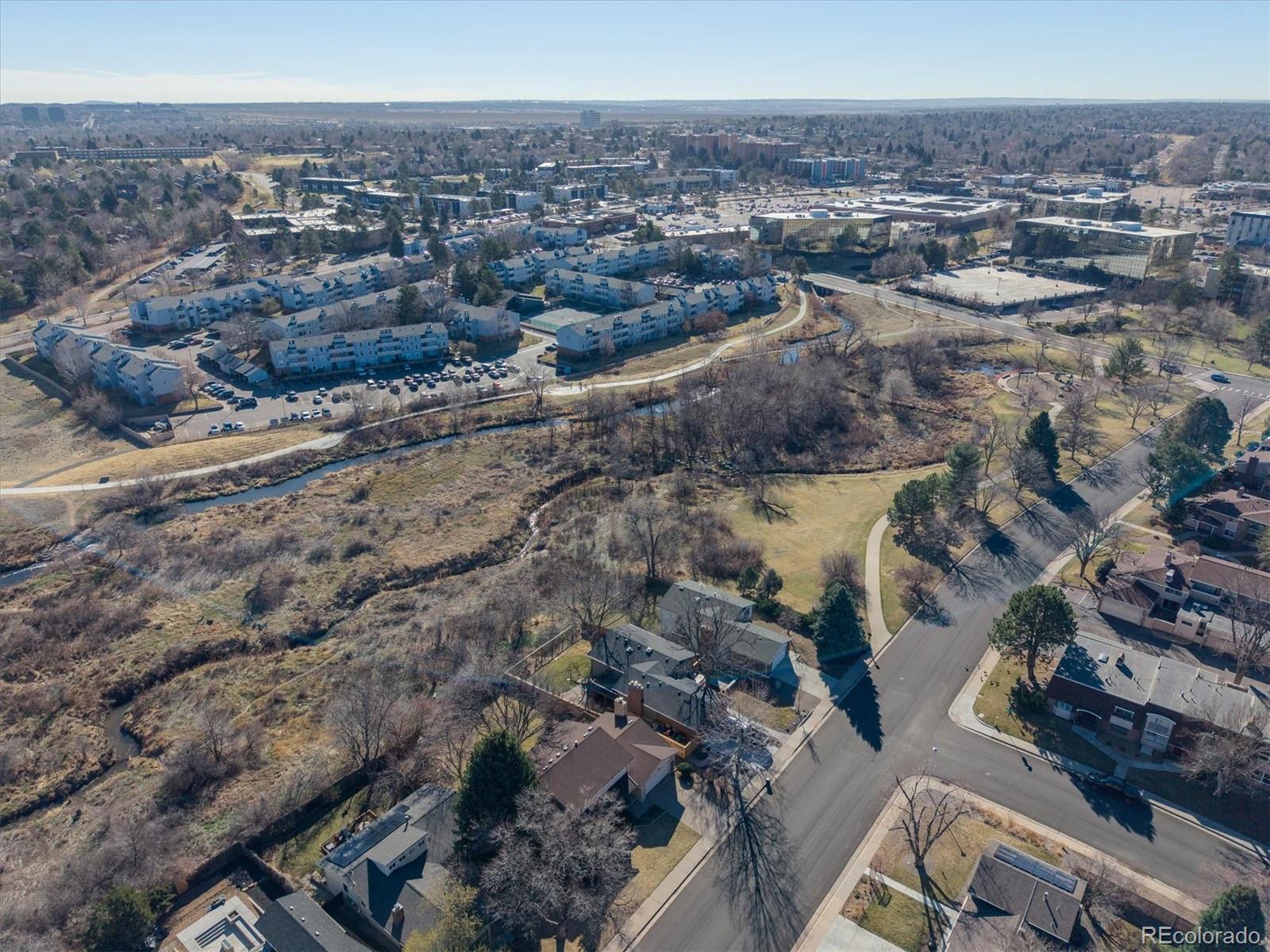 3220 S Pontiac Street