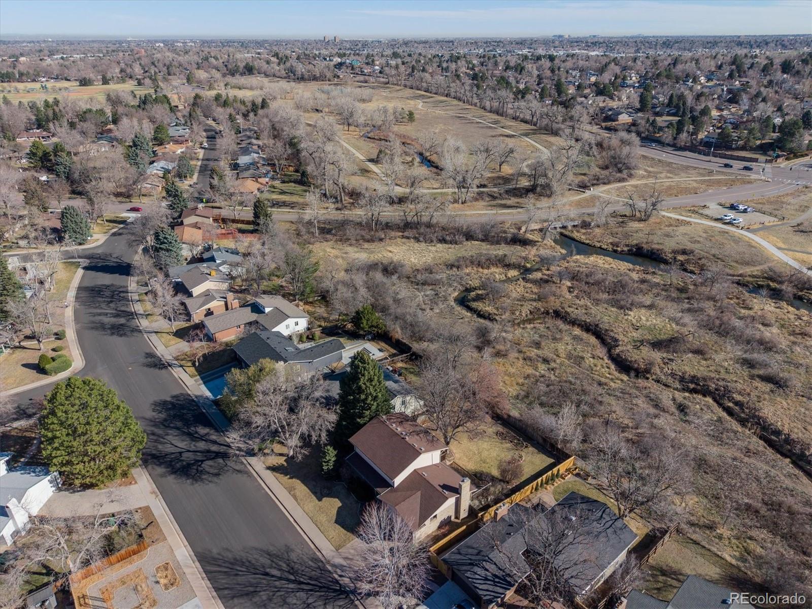 3220 S Pontiac Street