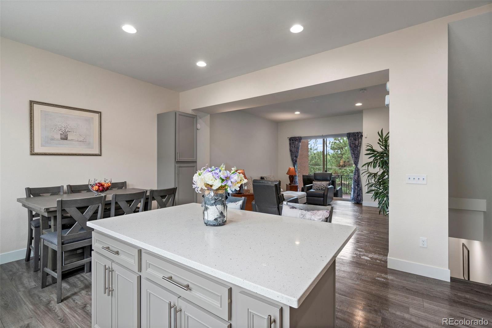 7885 W 43rd Circle, Wheat Ridge, CO 80033 — MLS #7884773 — photo 9 of 50