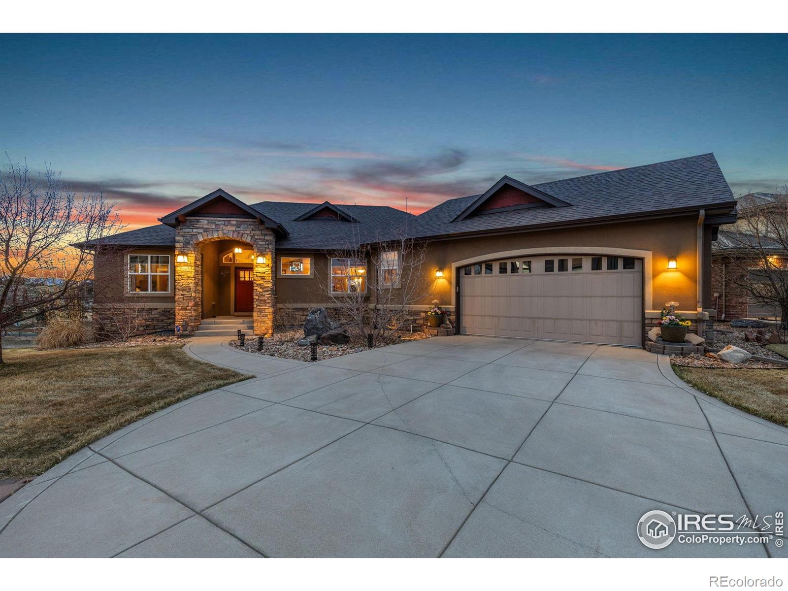 1046 Greens Place