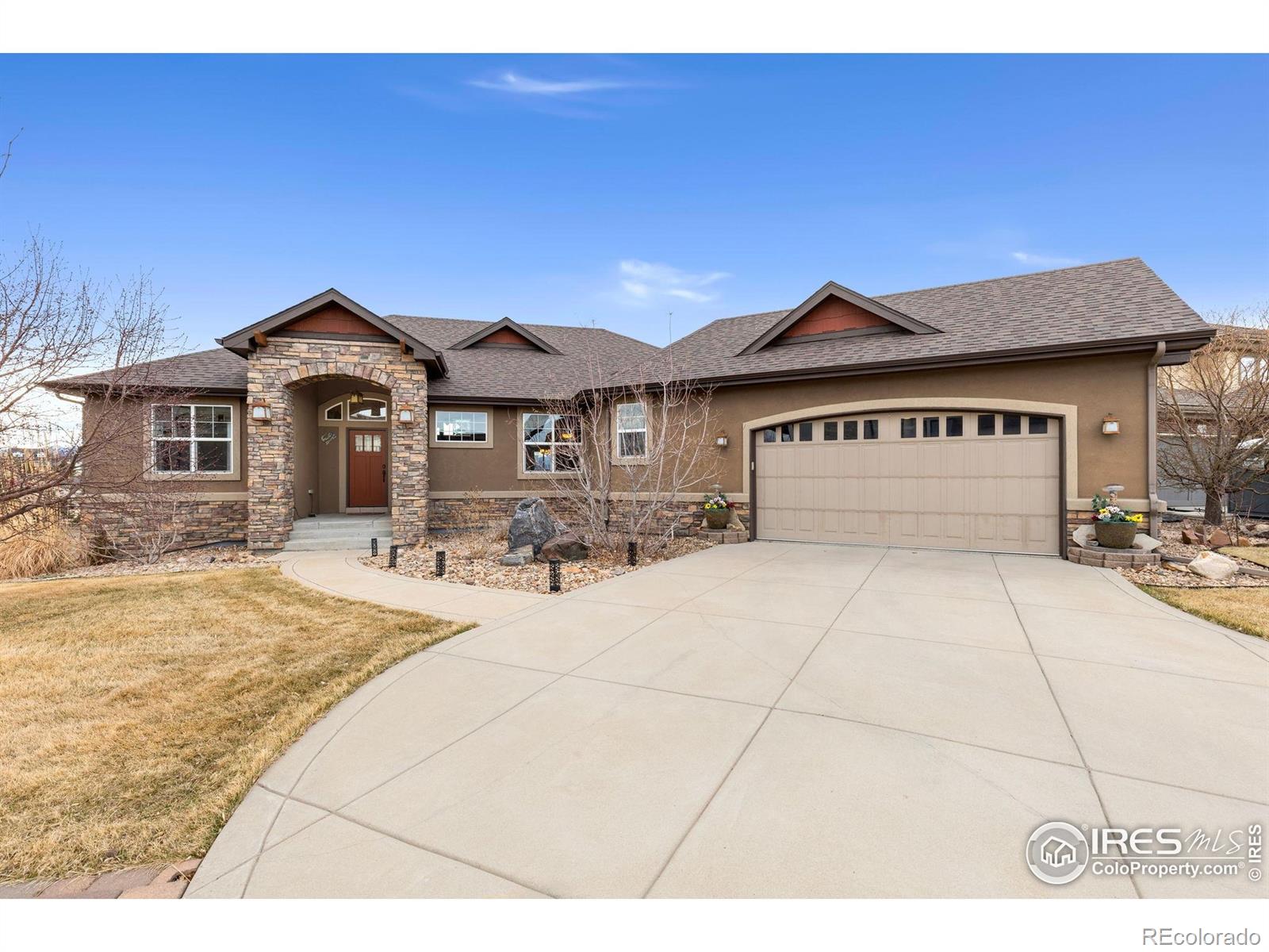 1046 Greens Place