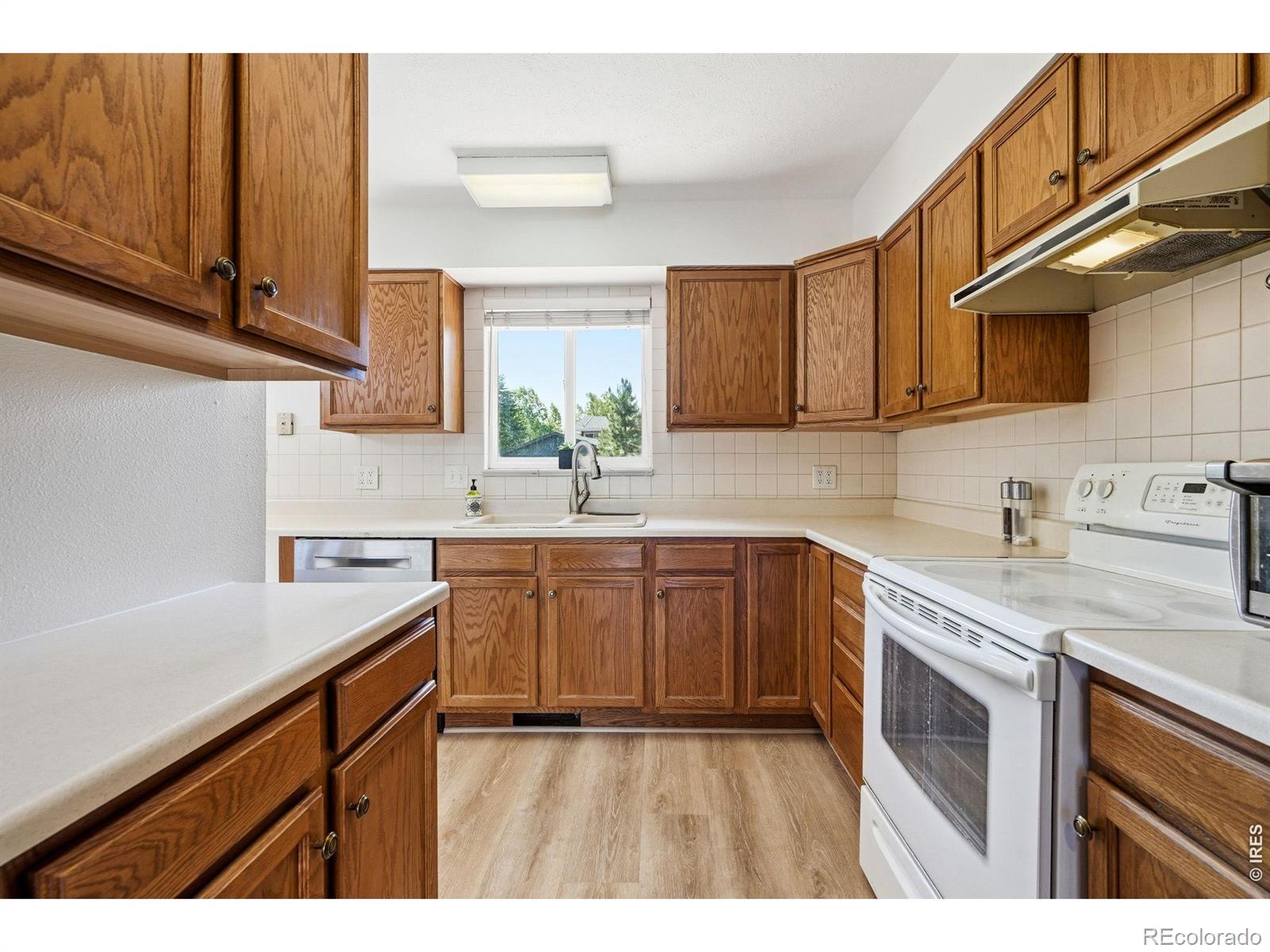 536 Holman Way