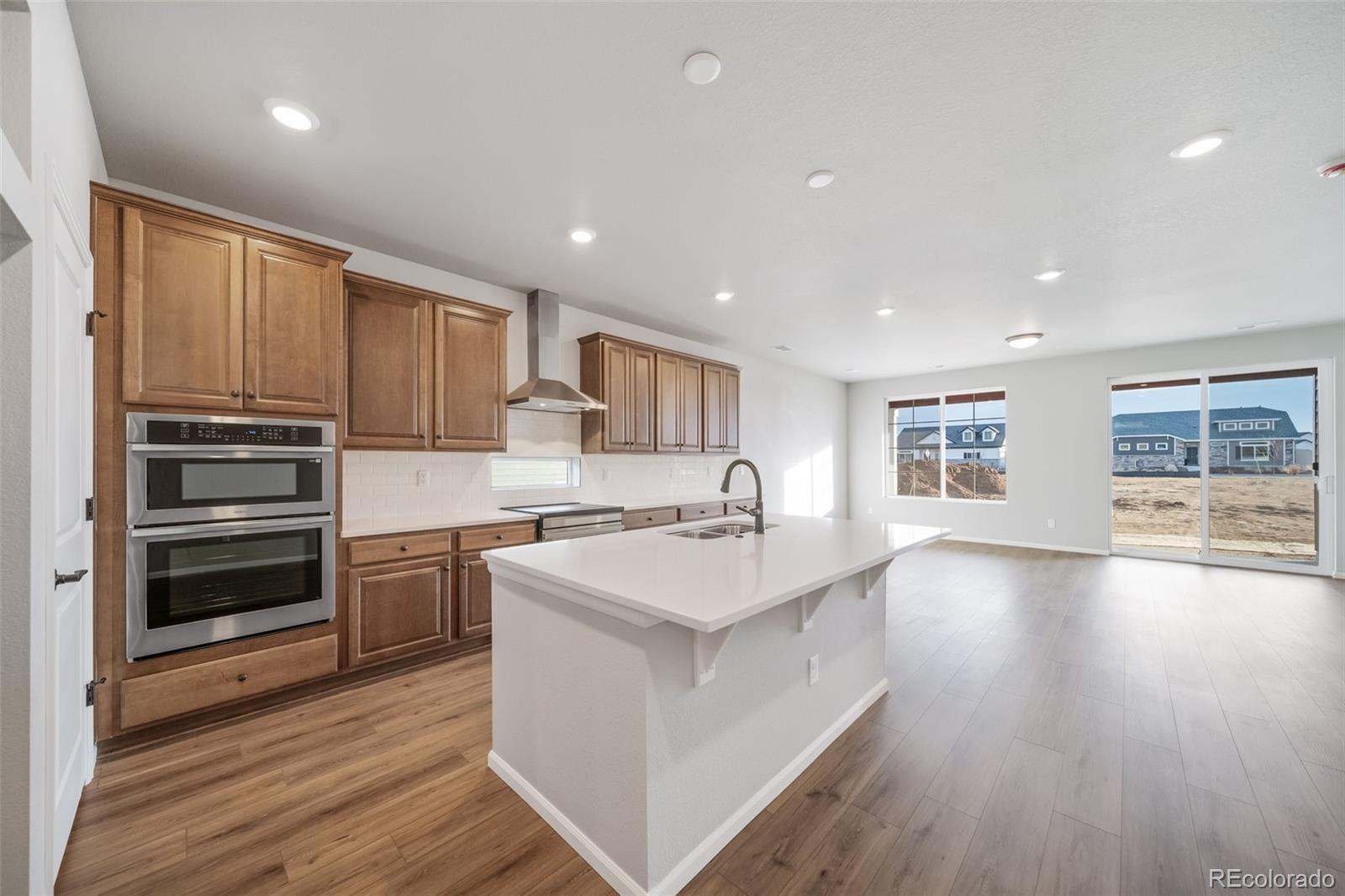 22384 E 49th Place