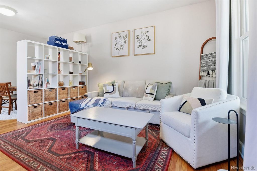 Photo of 828 S Emerson Street, Denver, CO 80209 (MLS # 9500448)