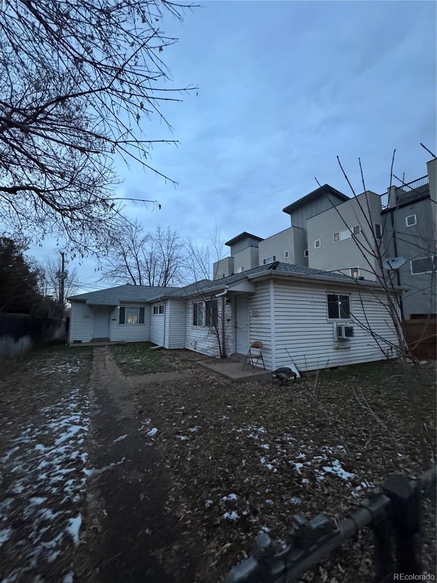 3577 S Pennsylvania Street