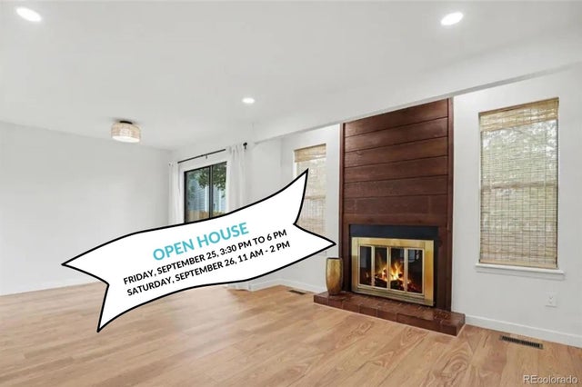 8711 Carr Loop