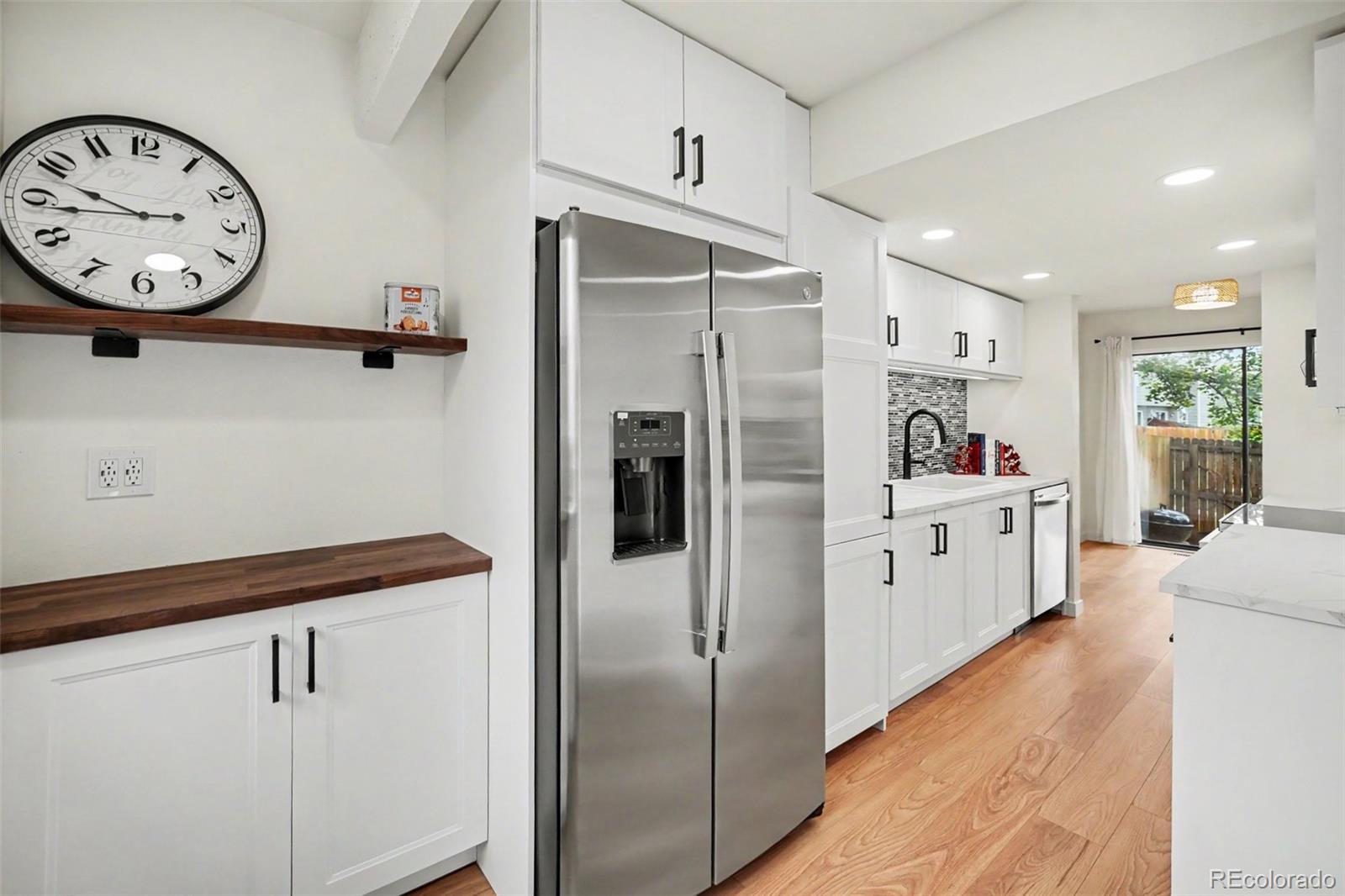 8711 Carr Loop - Photo 2