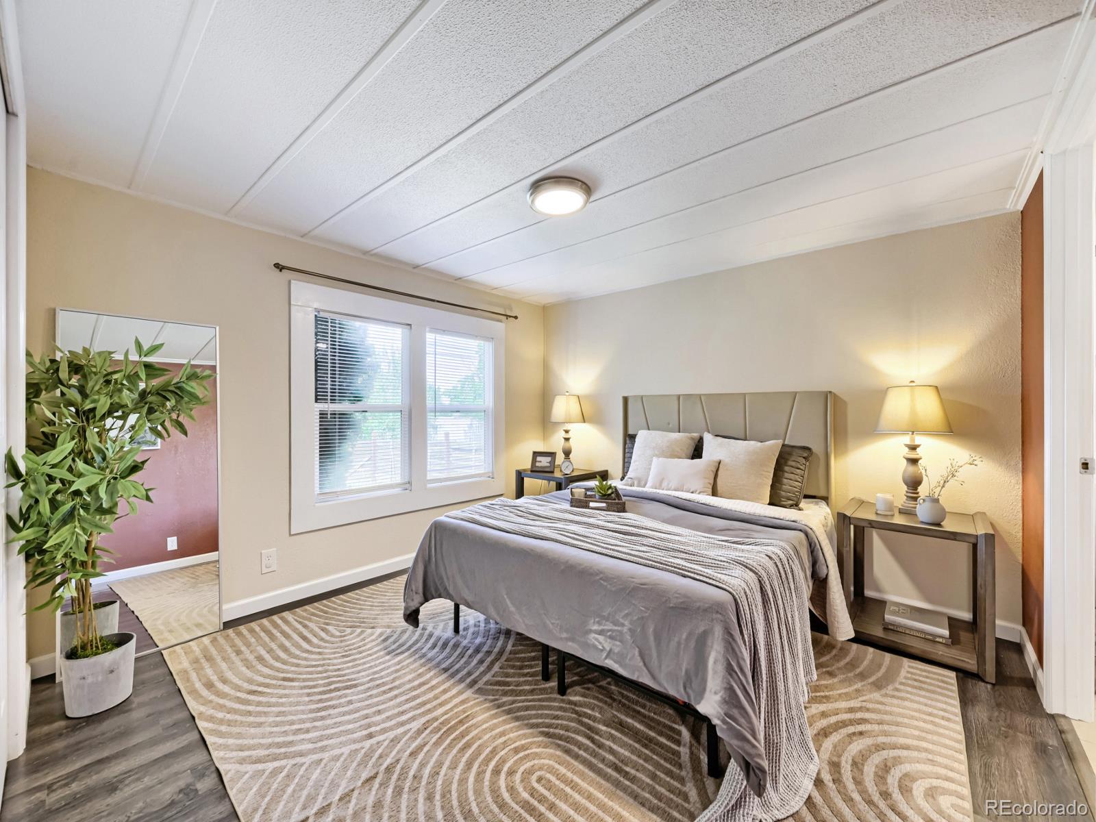 3090 W 55th Place