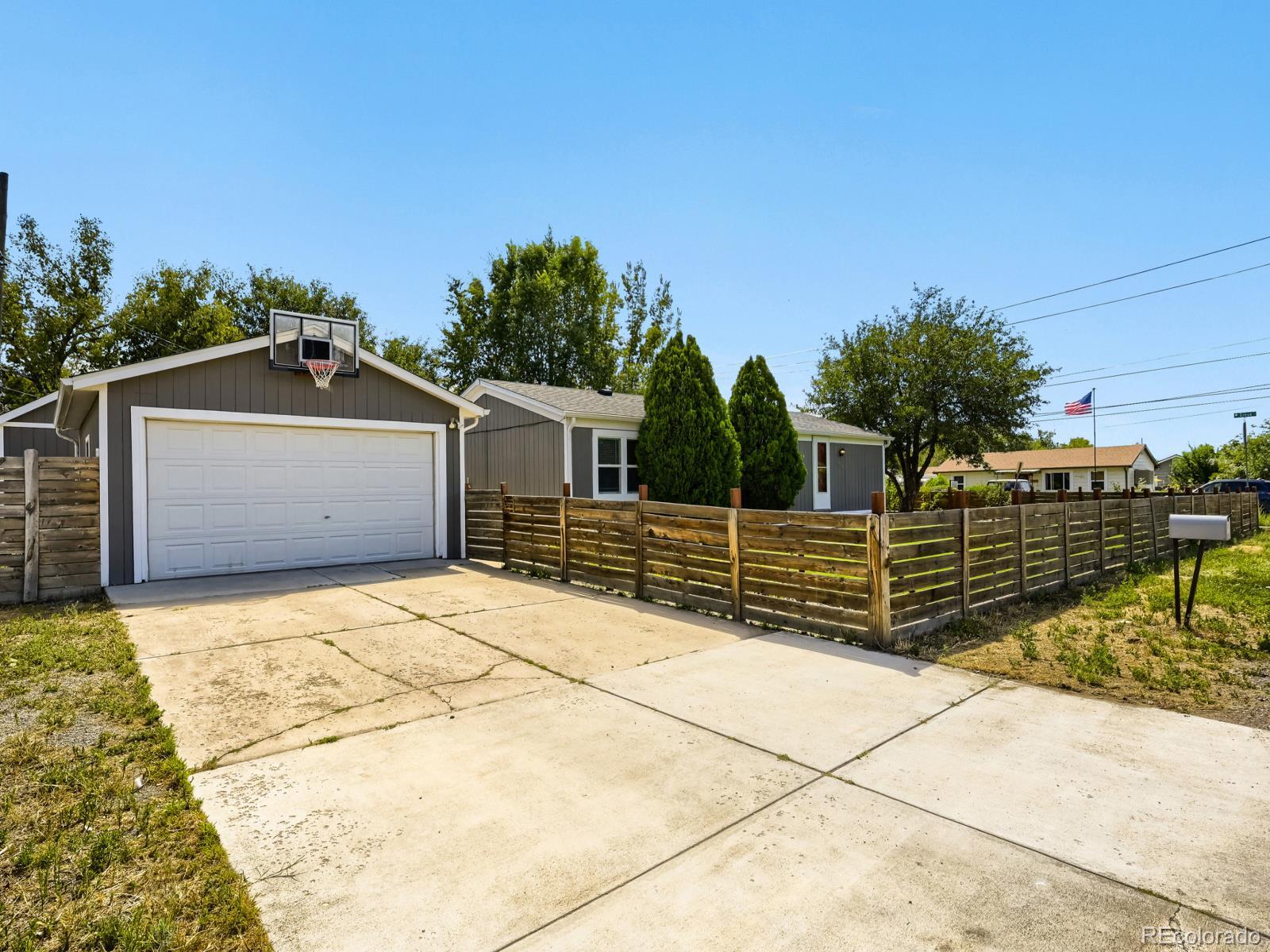 3090 W 55th Place