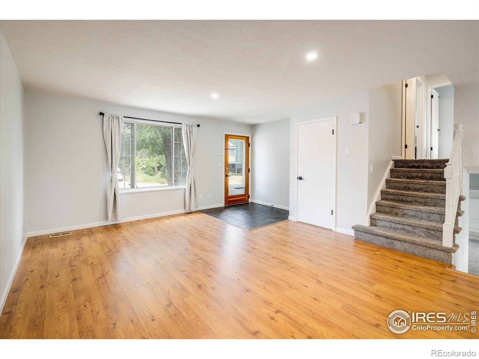 322 W Harper Street