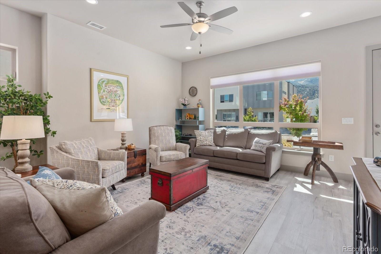 1120 Agate Lane