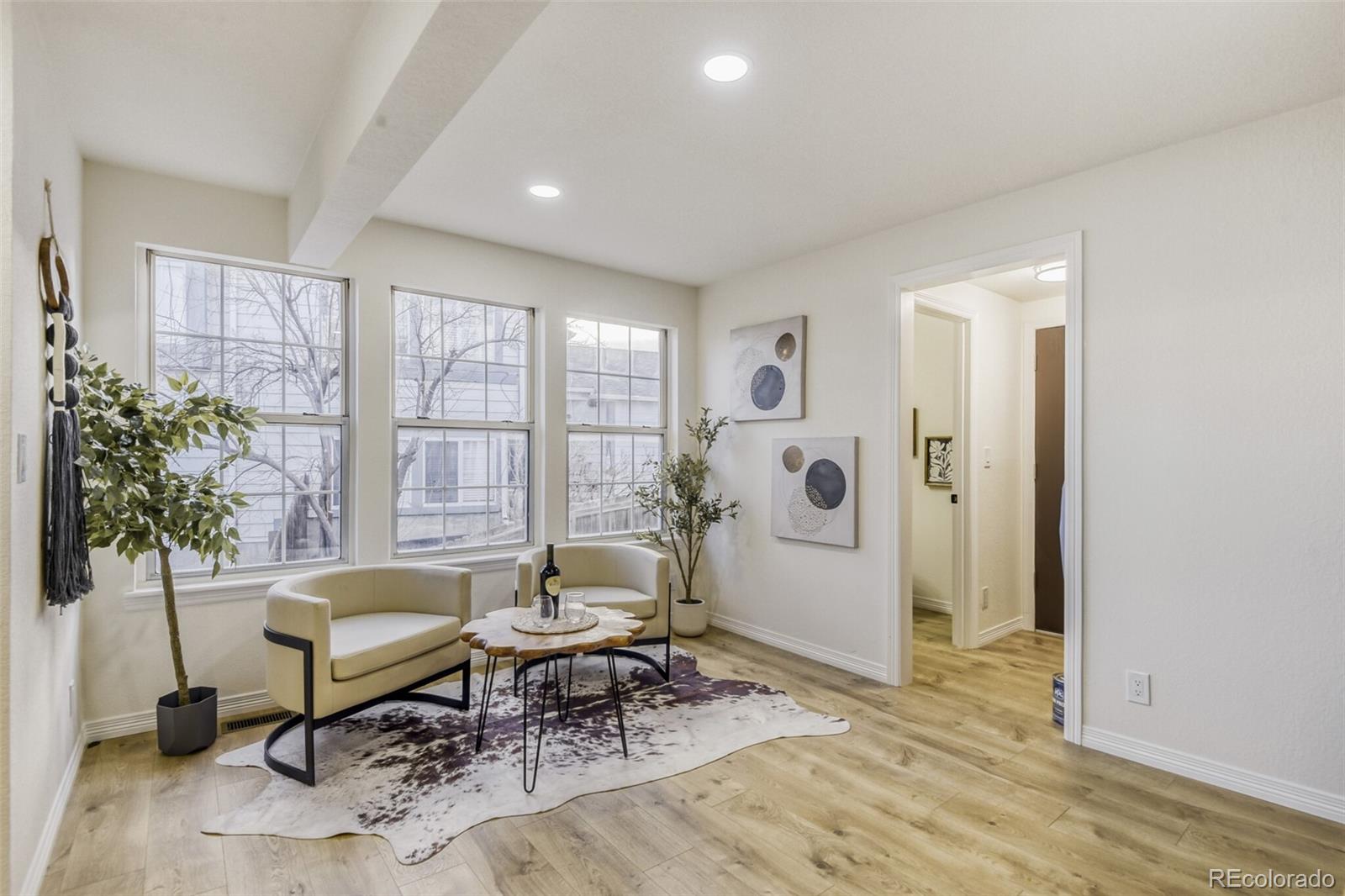 3623 S Flanders Street