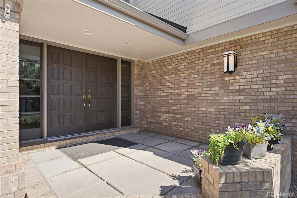 Photo of 1934 S Parfet Drive, Lakewood, CO 80227 (MLS # 1809522)