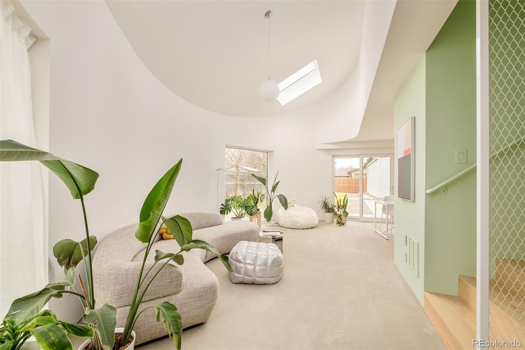 Photo of 1675 Verbena Street, Denver, CO 80220 (MLS # 5882859)