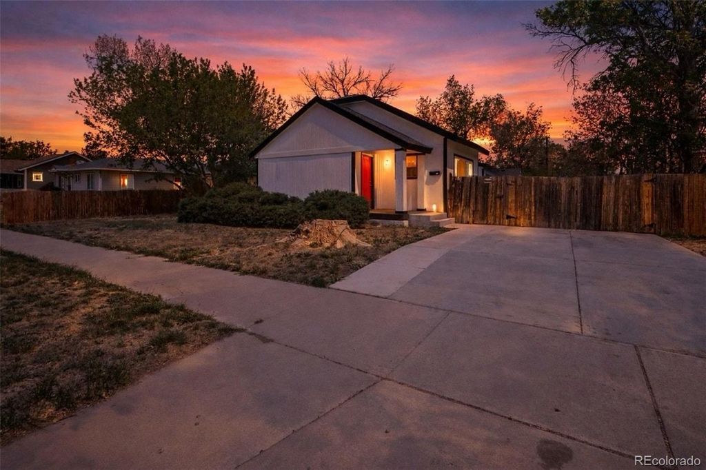 Photo of 18 Julian Street, Denver, CO 80219 (MLS # 3151994)