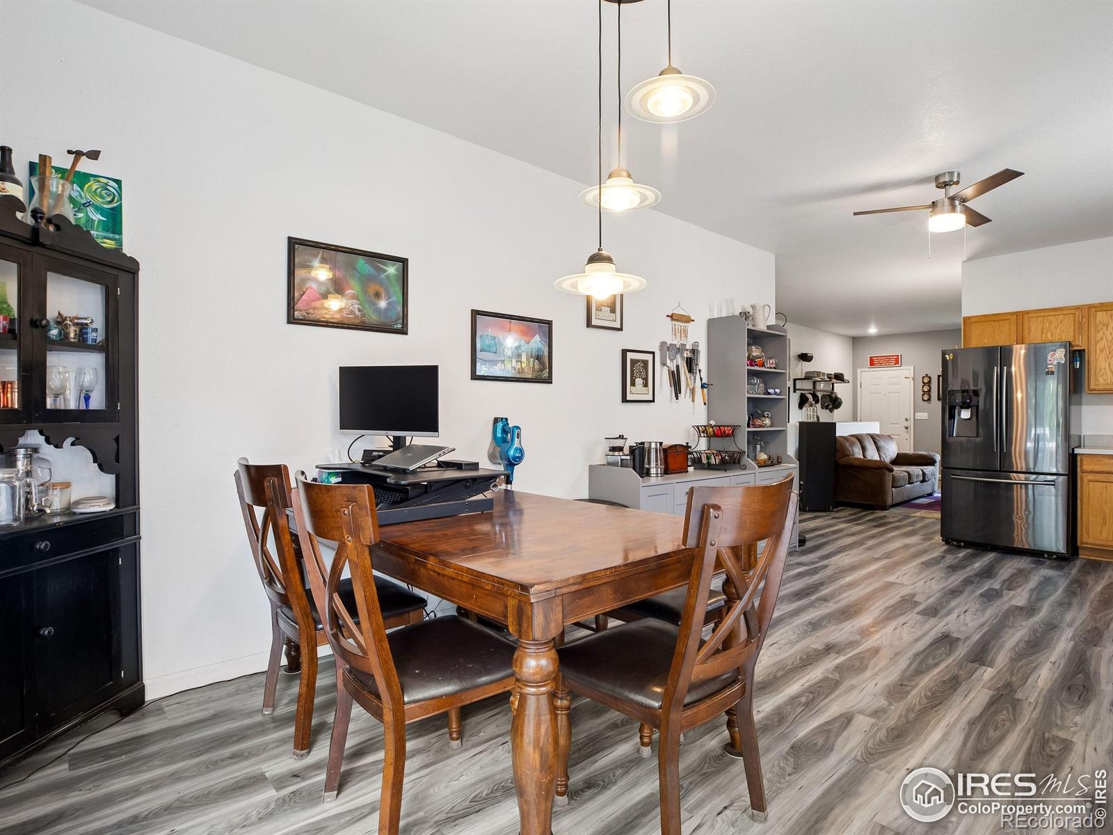 6735-6731 W 37th Place
