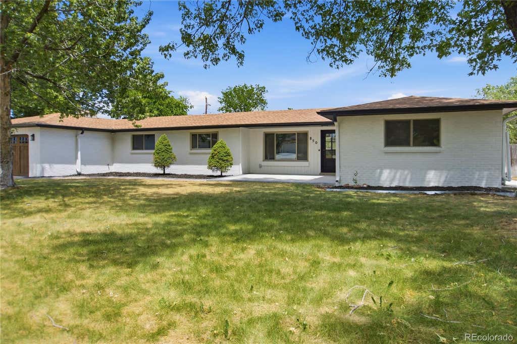 Photo of 850 S Everett Street, Lakewood, CO 80226 (MLS # 4440768)