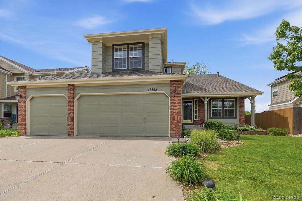 Photo of 17798 E Ida Avenue, Centennial, CO 80015 (MLS # 6913410)