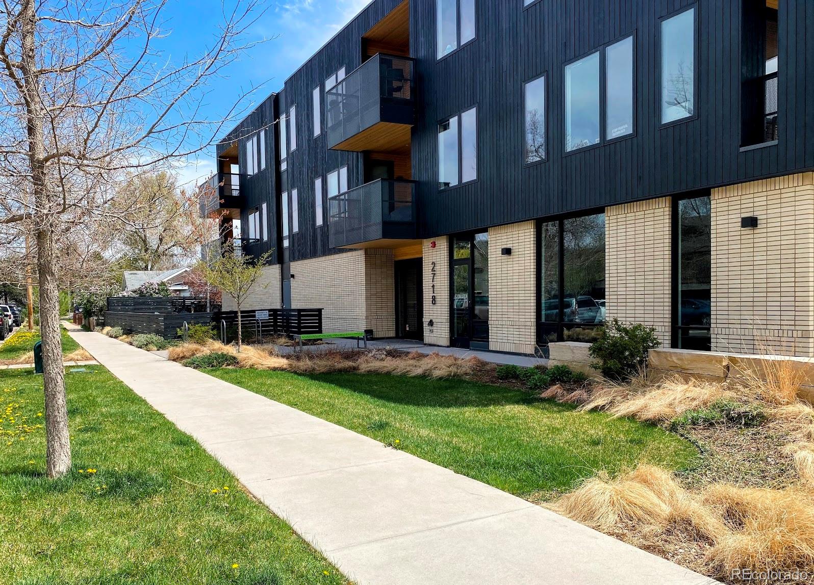 2718 Pine Street 305