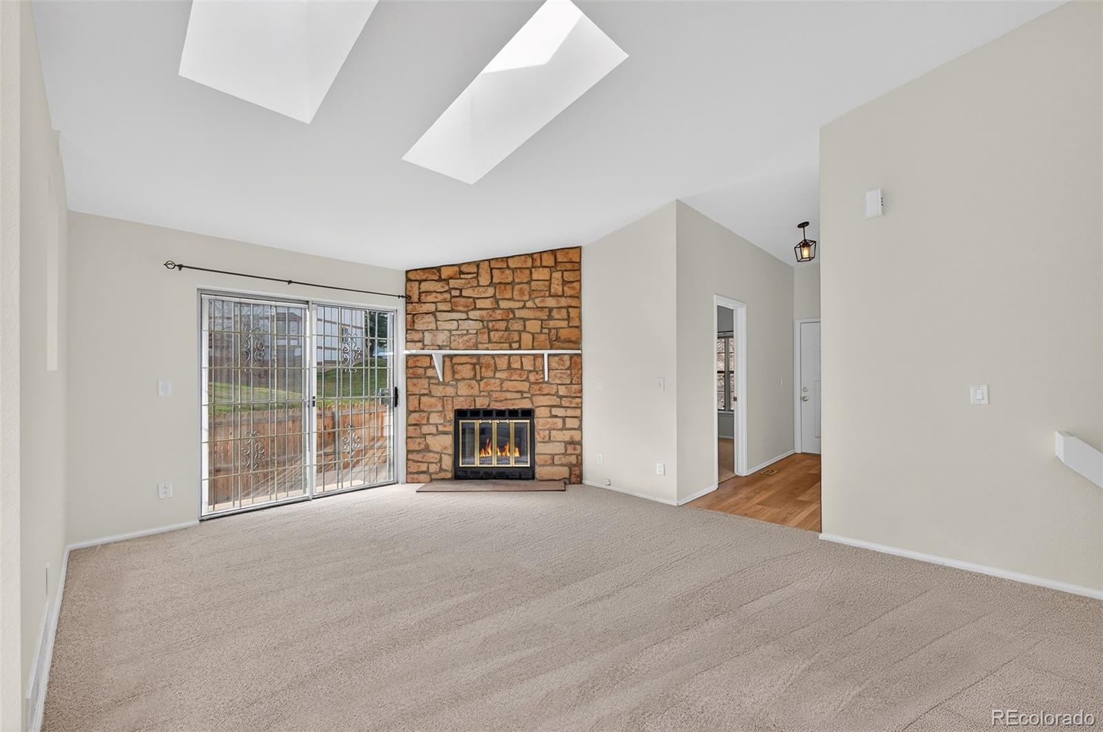 409 W Jamison Circle