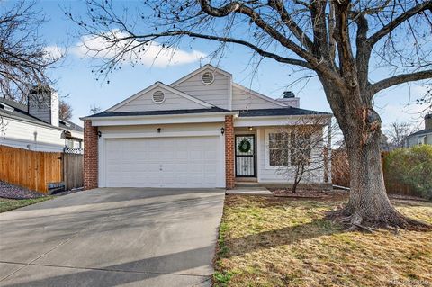 Photo of 409 W Jamison Circle, Littleton, CO 80120 (MLS # 8887971)