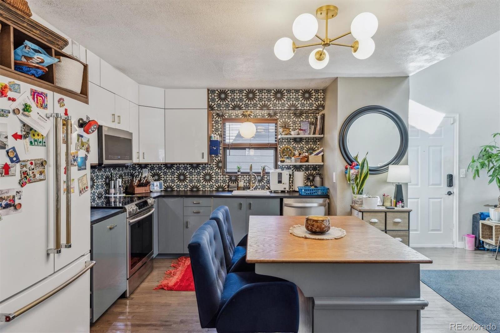 12093 W Cross Drive 304