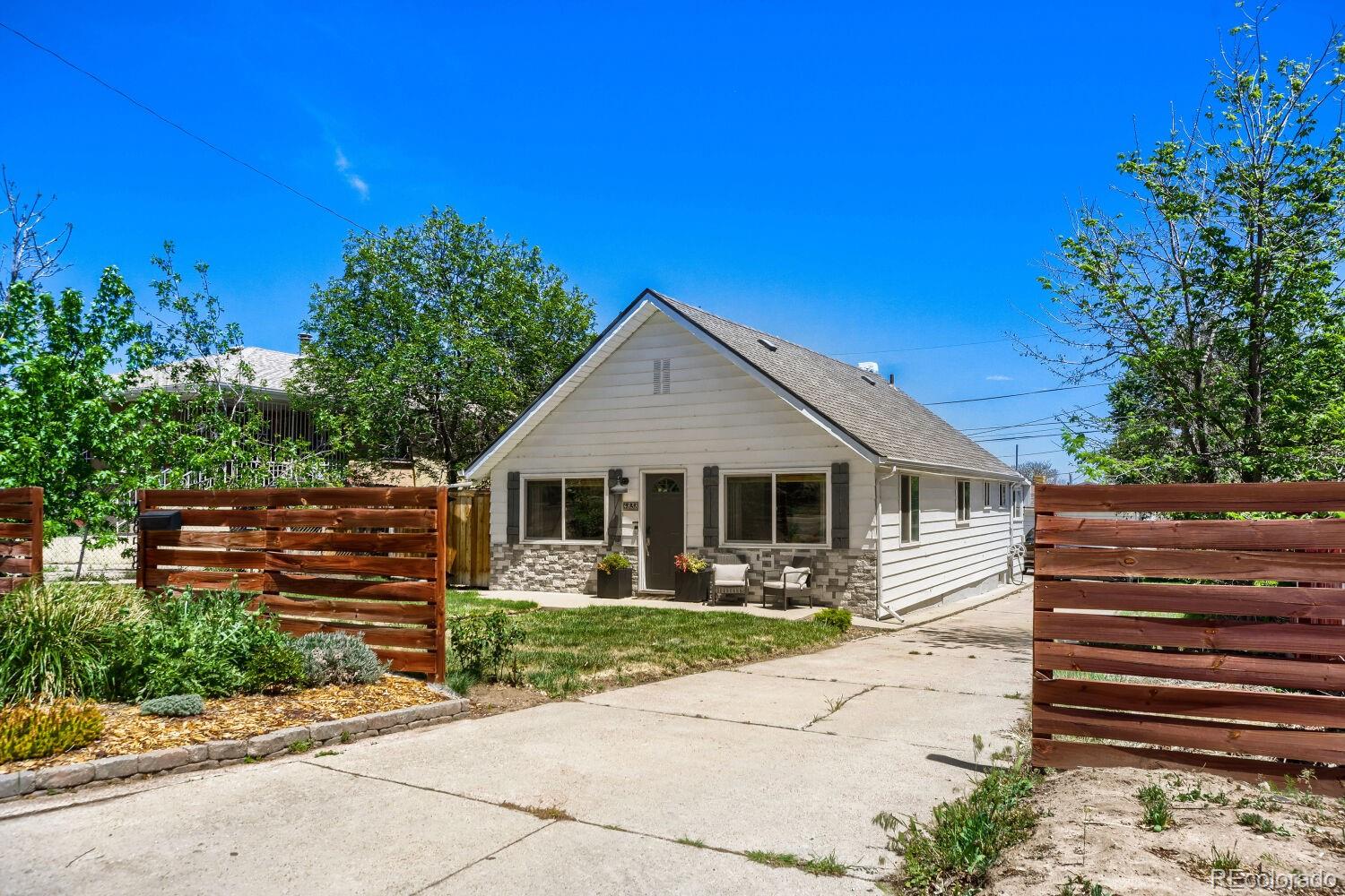 4858 Beach Court