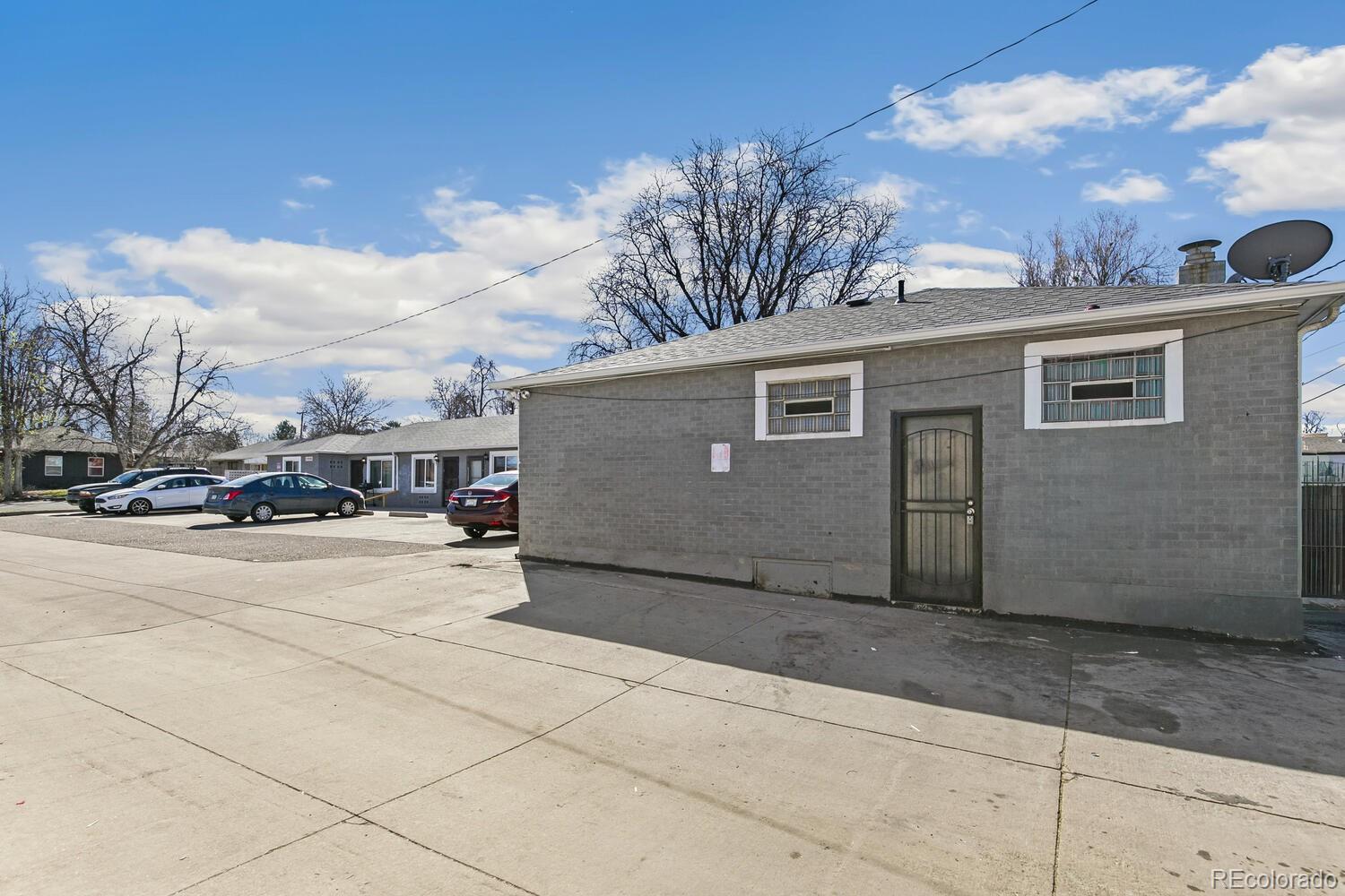 1467 Joliet Street