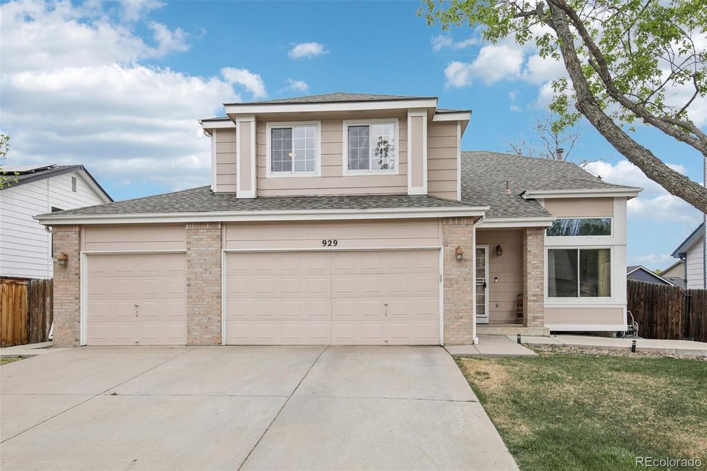 Photo of 929 E 132nd Drive, Thornton, CO 80241 (MLS # 2560911)